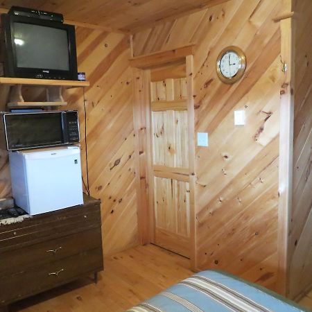 Nine Pine Cottage Мирамичи Екстериор снимка