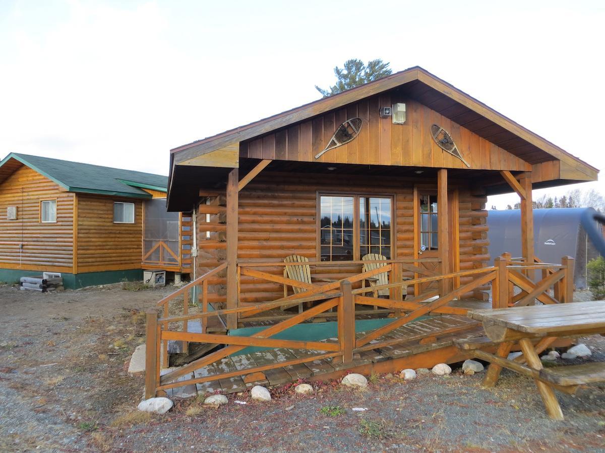 Nine Pine Cottage Мирамичи Екстериор снимка