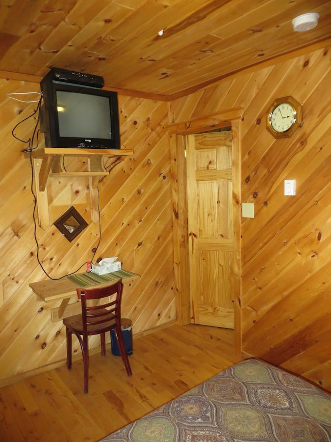 Nine Pine Cottage Мирамичи Екстериор снимка