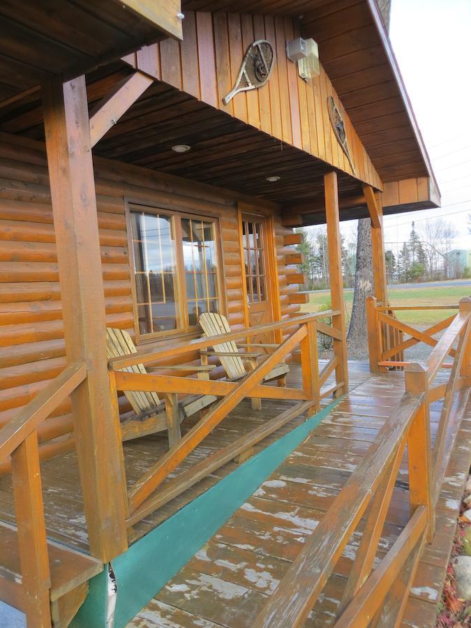 Nine Pine Cottage Мирамичи Екстериор снимка